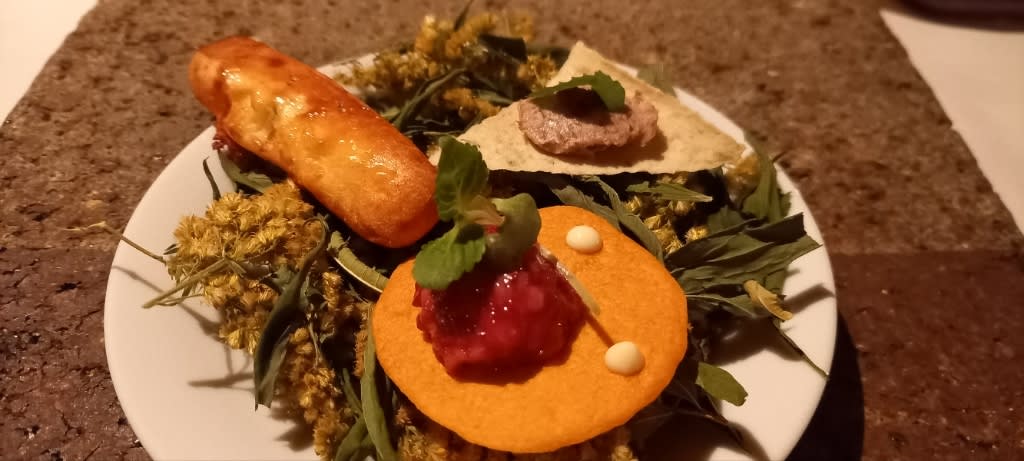French Holahoo Restaurant Reservations | Minamiaso, Kumamoto