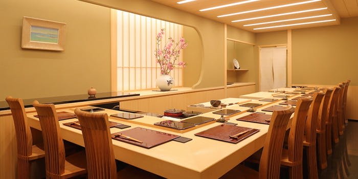 2025 Michelin Tokyo Sushi Restaurant : Harutaka (3 star)