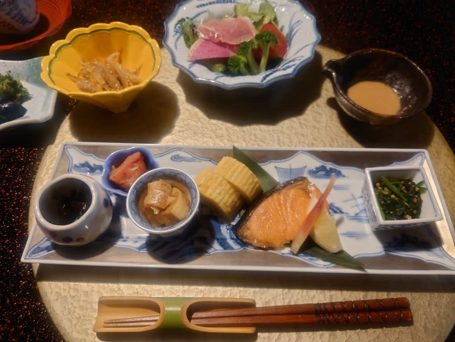 Nonohana Restaurant Reservations | Aso, Kumamoto (Minamioguni)