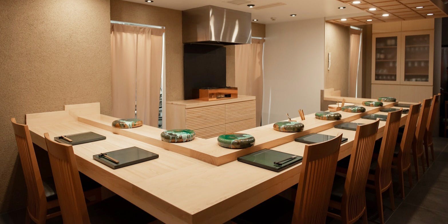 Reservation for Sushi Rakuza Yanoki Azabujuban in Tokyo
