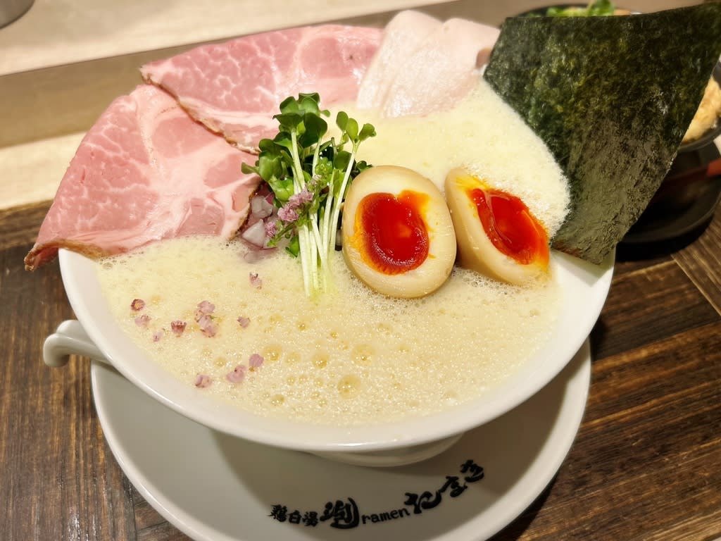 White Chicken Broth Foam Ramen Tamaki Restaurant Reservations | Takasaki, Gunma