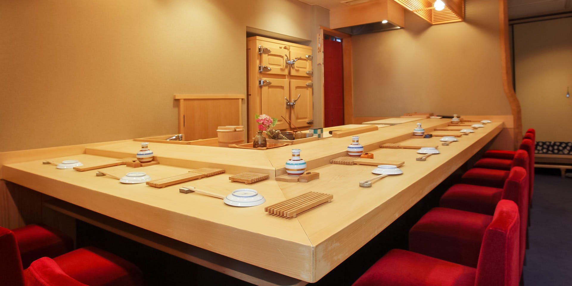 2024 Michelin Tokyo Sushi Restaurant : Kobikicho Tomoki (2 star)