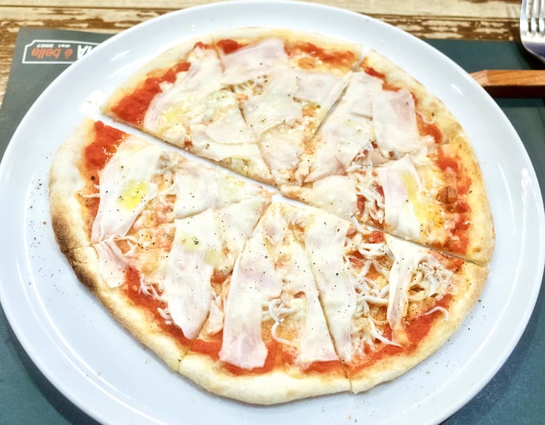 Italian La Vita è Bella Restaurant Reservations | Gero, Gifu