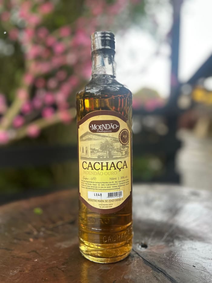 Cachaça Moendão Ouro
