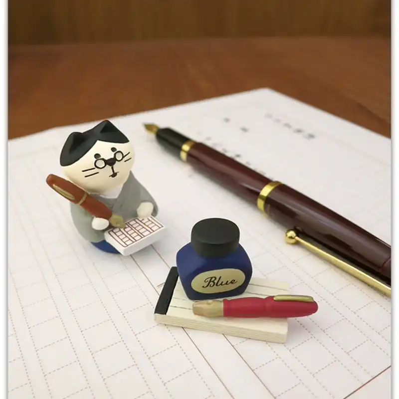 Shiba Inu Sanmao cat pen holder paperclip storage office stationery small ornaments