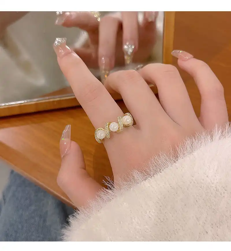 Japanese and Korean fashion simple diamond-encrusted pearl index finger ring