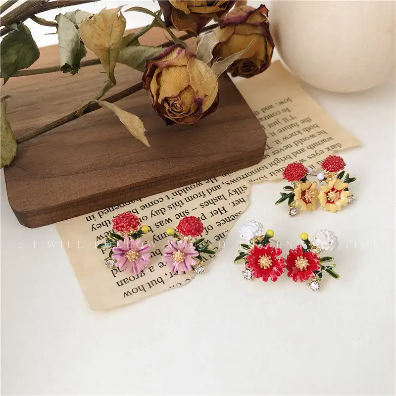 Enamel colored glaze earring flower ball 925 silver needle Korean small daisy earrings