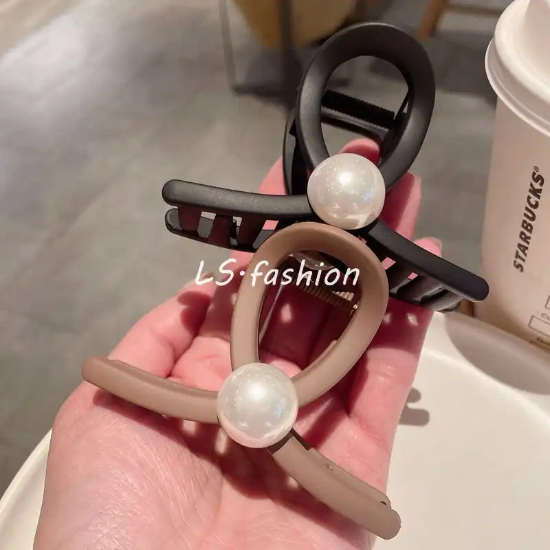 Acrylic Clip High-quality Pearl Hair Catch Shark Clip