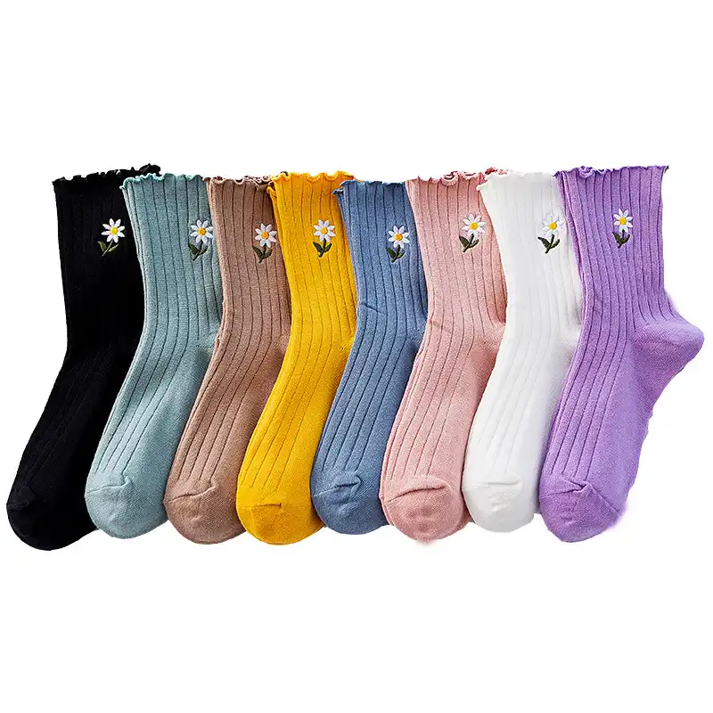 Korean version of the small flower socks ins college style embroidery curling pile socks