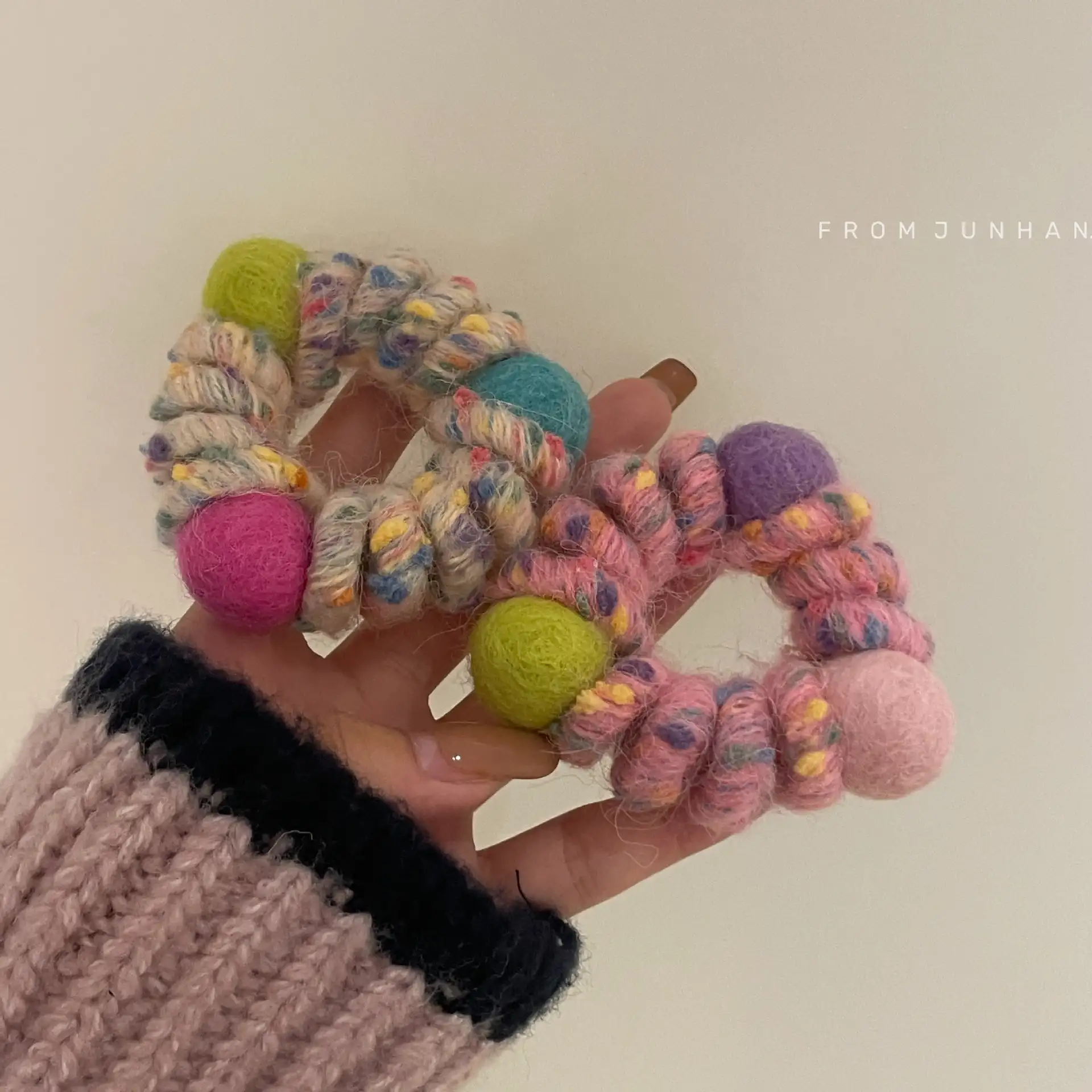 Hand-wound colorful dot wool telephone cord hair ring Korean head rope cashmere ball