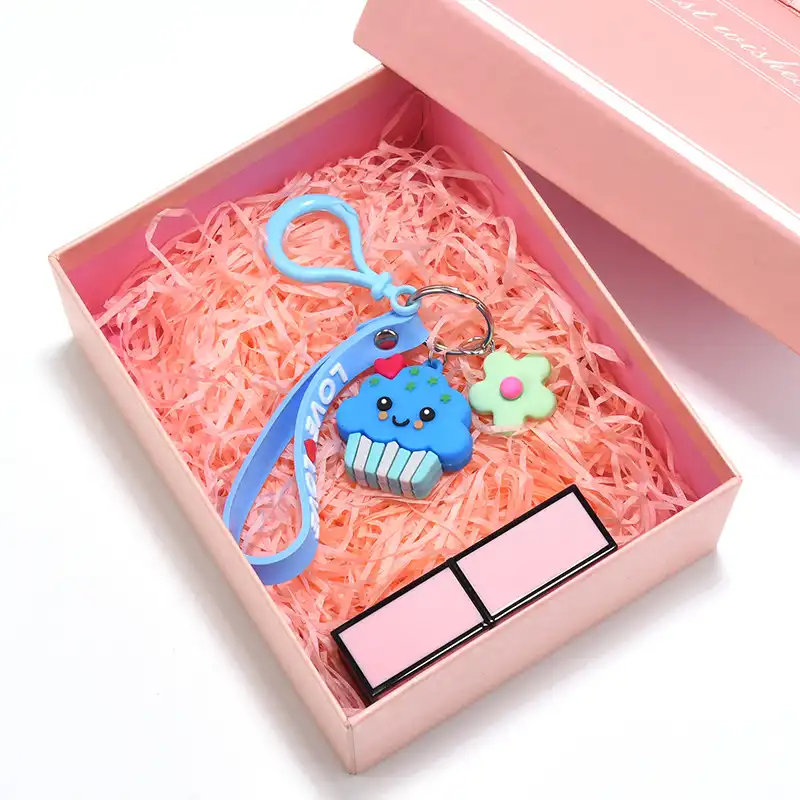 Cartoon cute little cake keychain