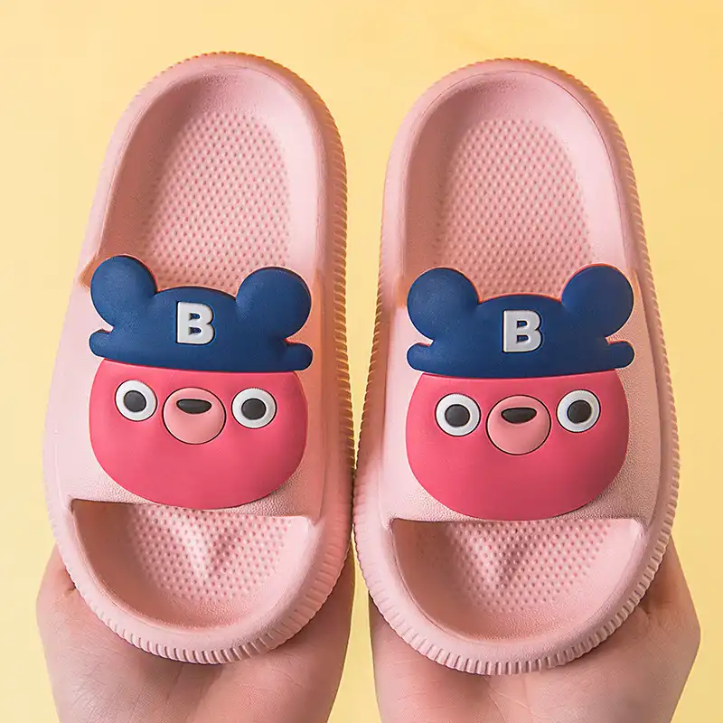 Bear soft soled children's slippers