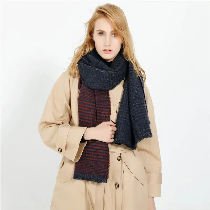 Fashionable British houndstooth pattern travel warm scarf female shawl