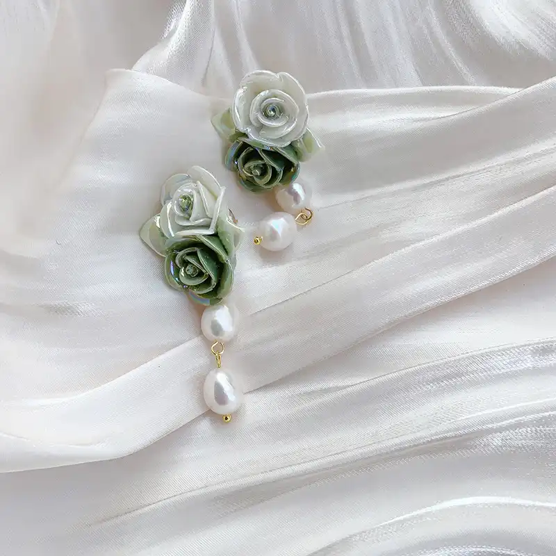 Original Gardenia Baroque Pearl Stud Earrings Temperament Earrings