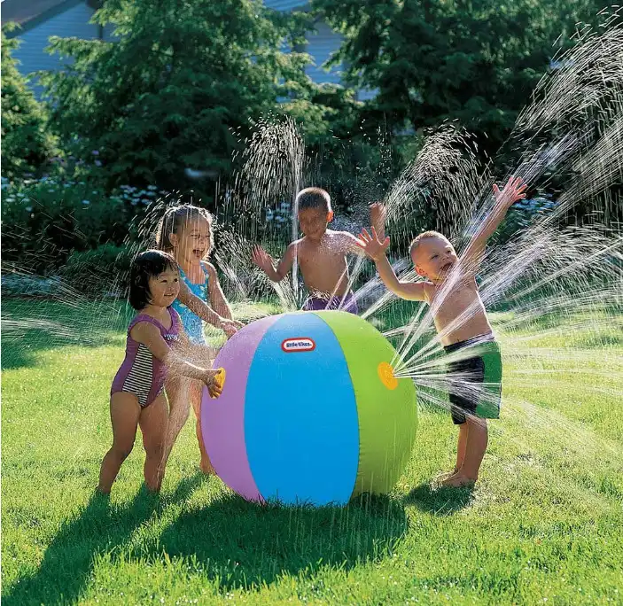 Inflatable water jet ball Outdoor play water ball Summer water jet beach ball Lawn play ball