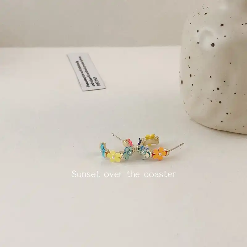 Korean S925 Silver Hyuna Flower Sequin Earrings