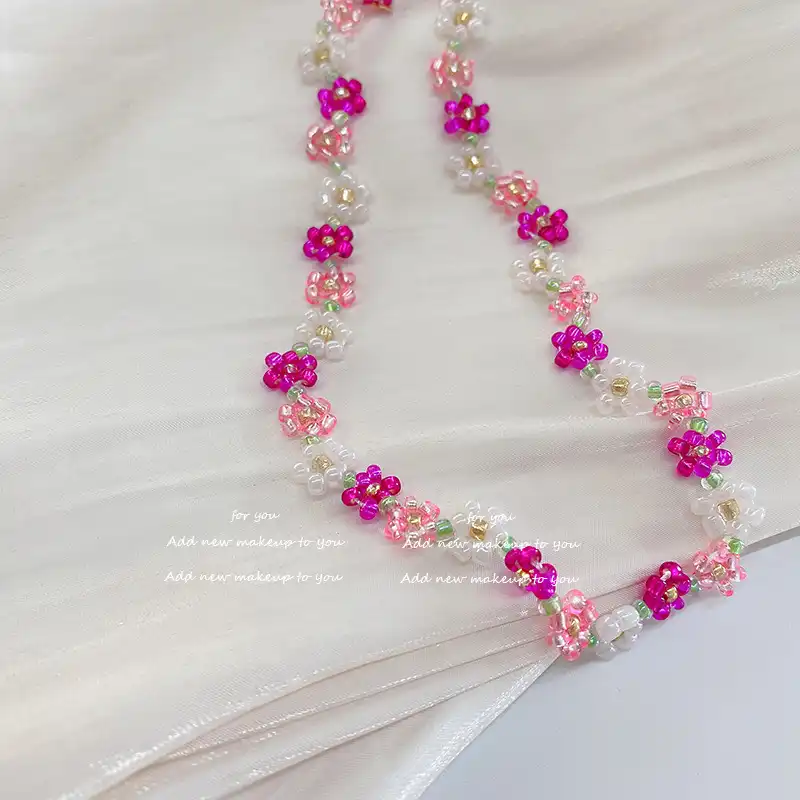 Wild berry dragon fruit color small flower necklace collarbone chain wholesale