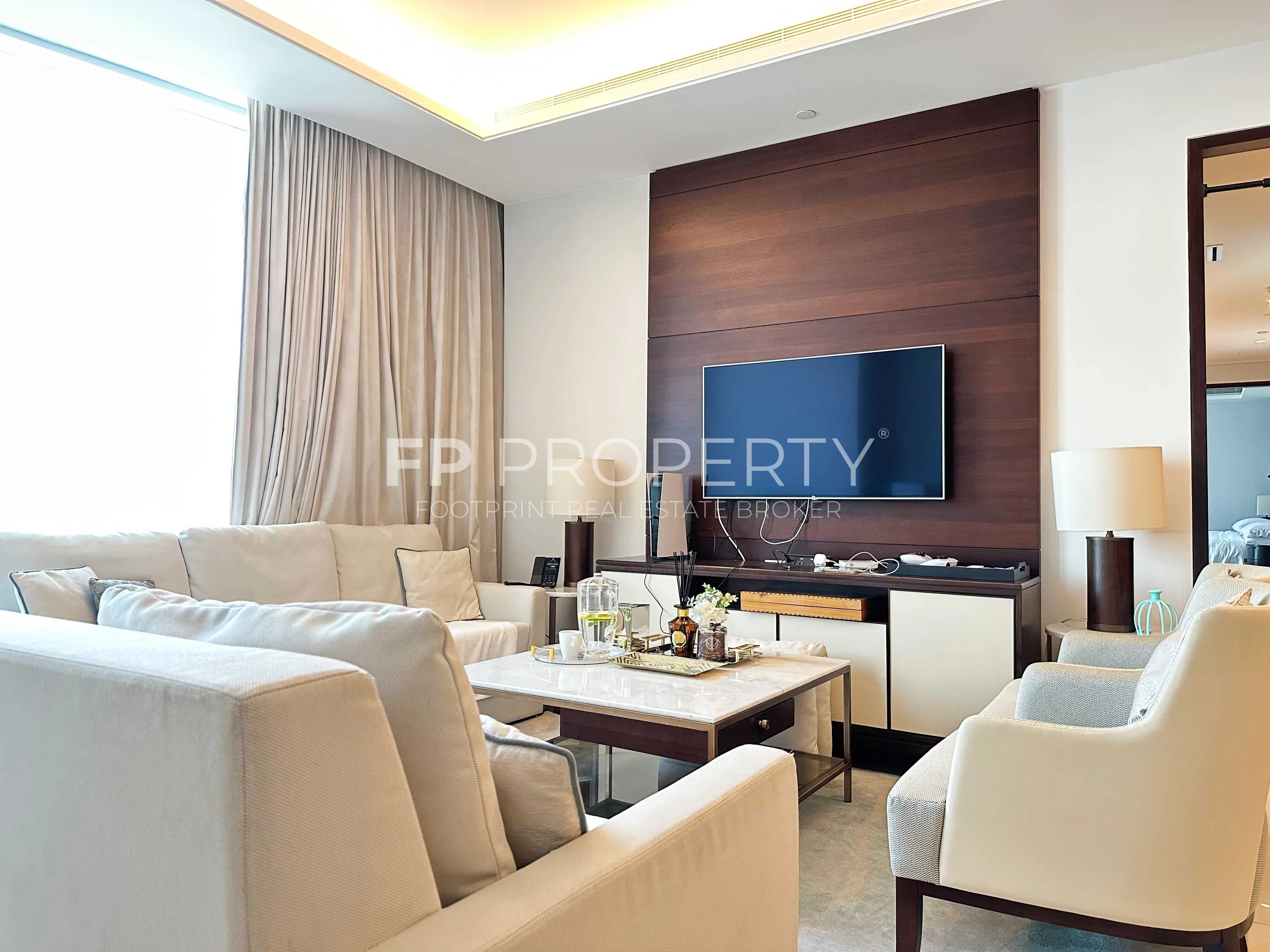Fully Furnish 3 Bed | Higher Floor | Sea View | Vacant