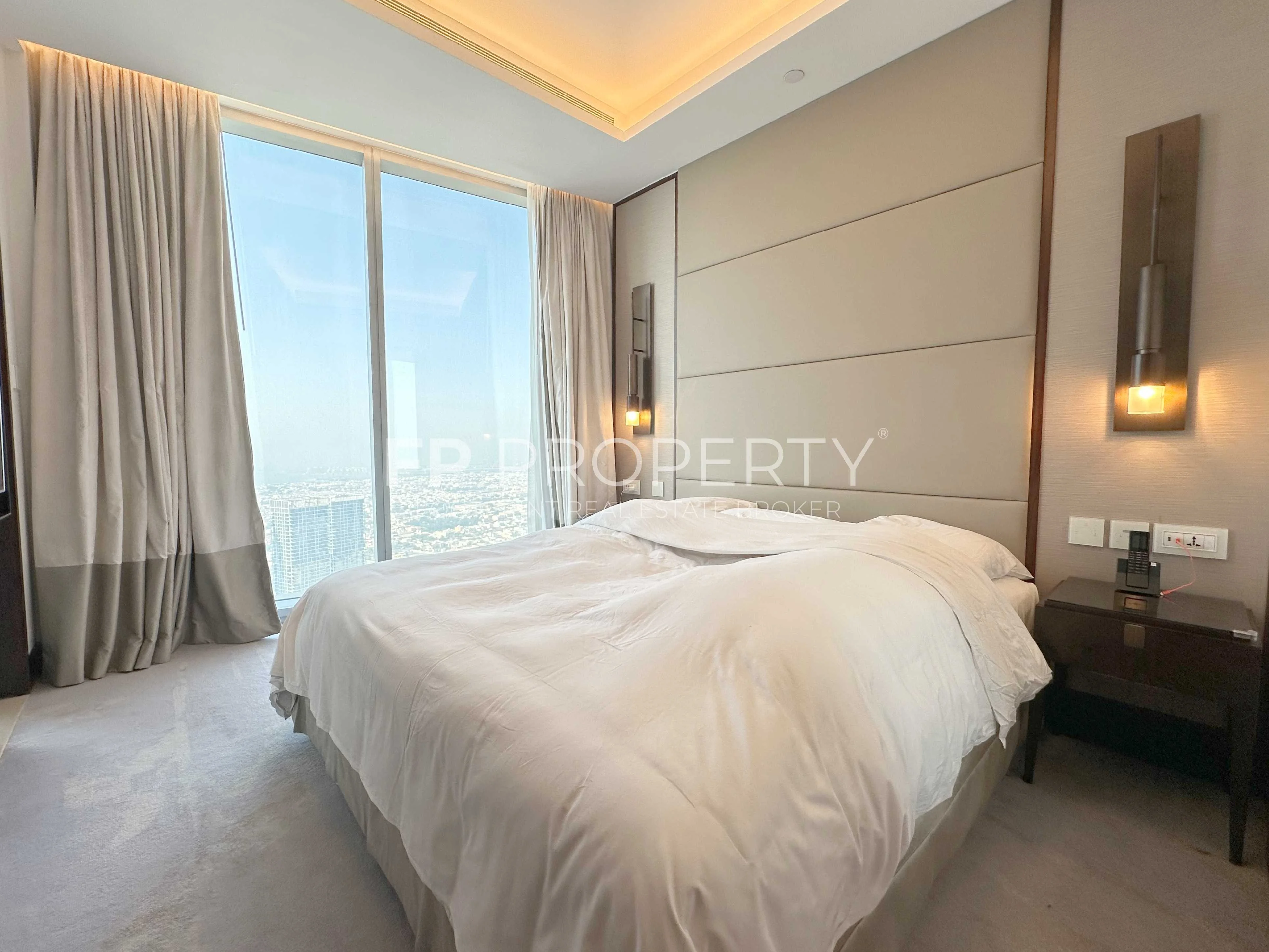 Fully Furnish 3 Bed | Higher Floor | Sea View | Vacant