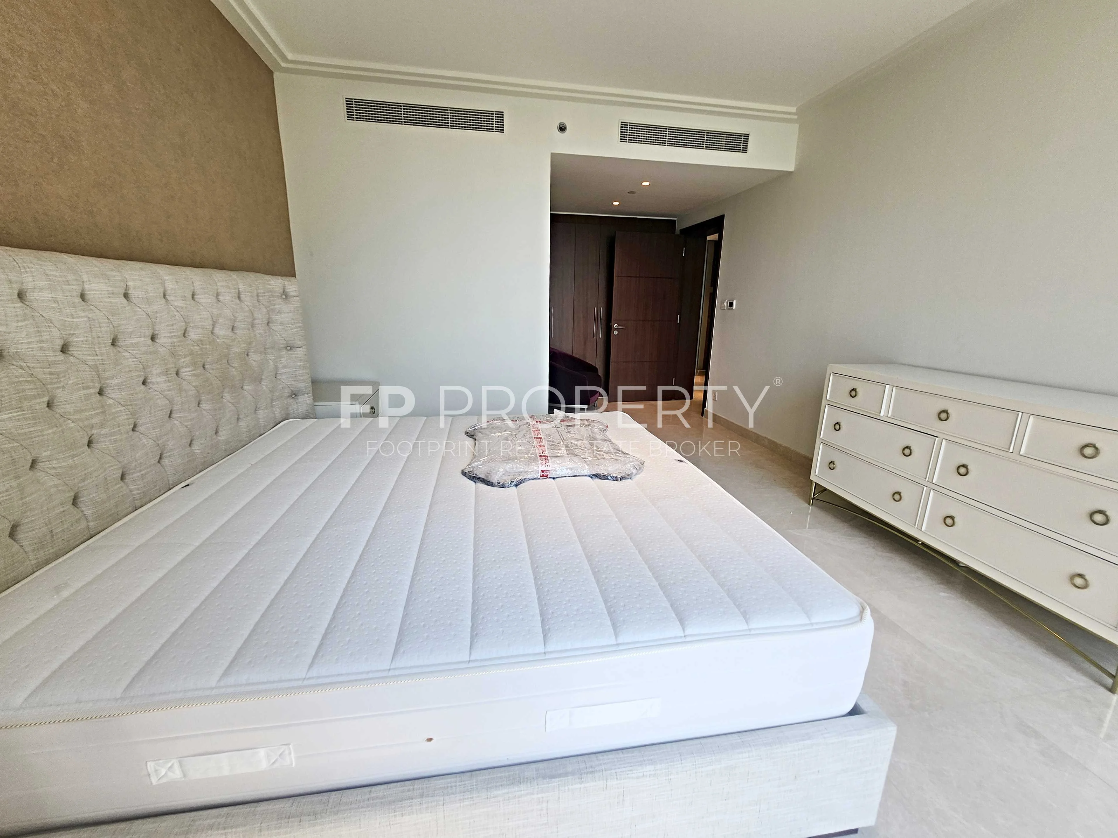 Luxury 3 Bed | Podium Villa | Burj View | Pvt Elevator