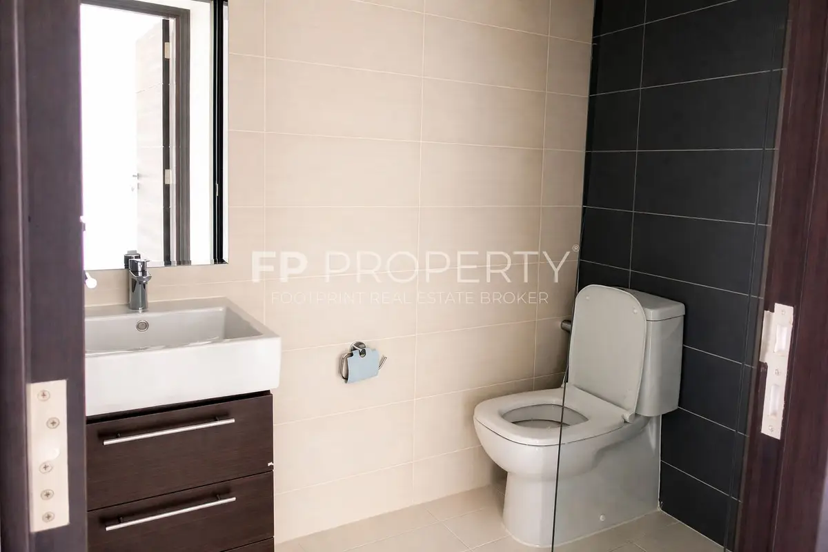 3 BEDROOM TOWNHOUSE | SINGLE ROW | 4 PAYMENTS |