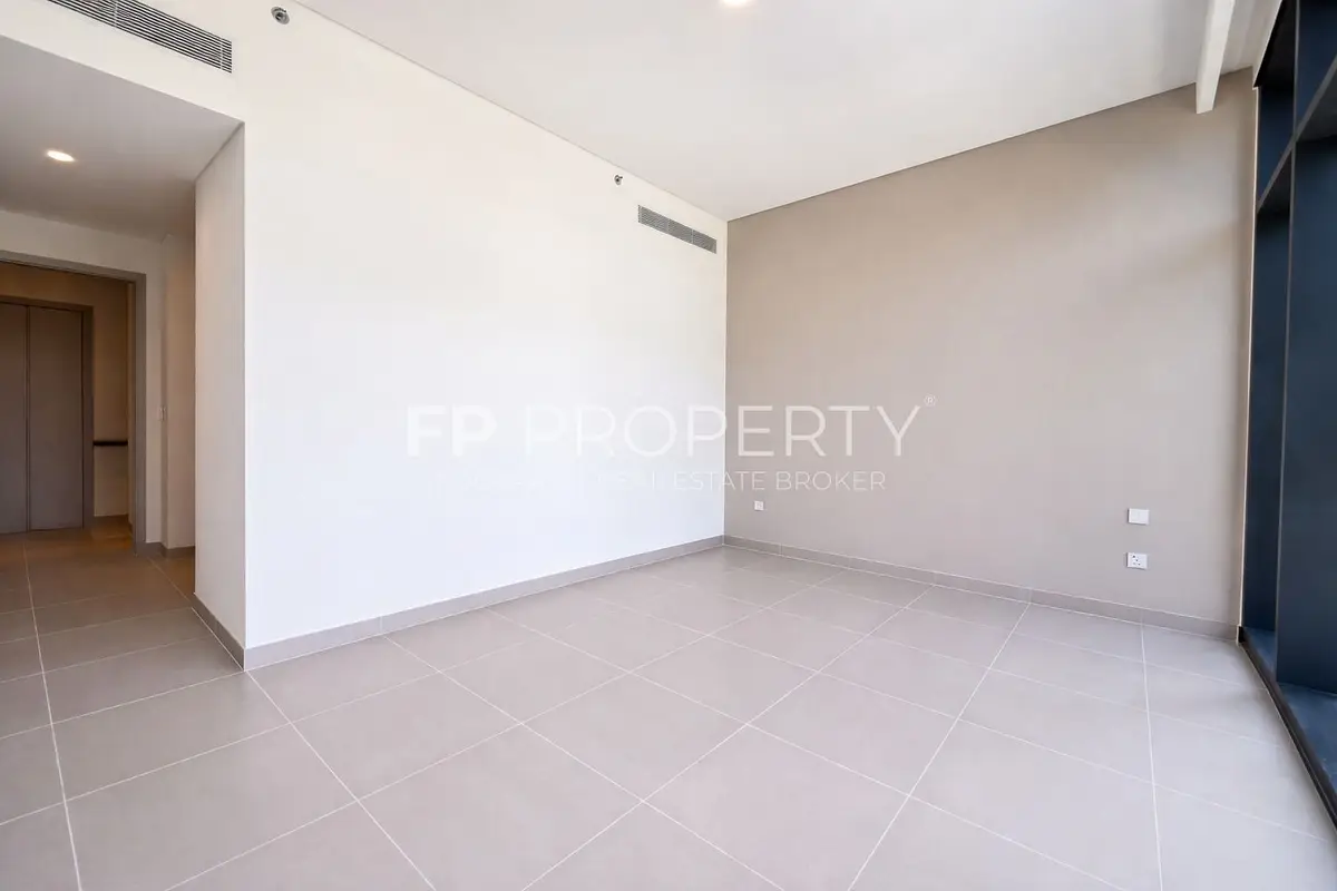 Modern 2-Bedroom Unit | Maids Room | Private Garden | Park View