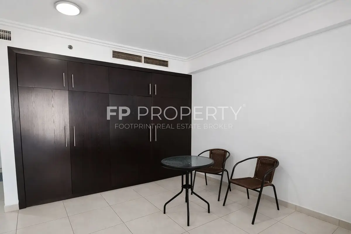 Unfurnished Studio- Spacious- JLT-Cluster J-Yearly