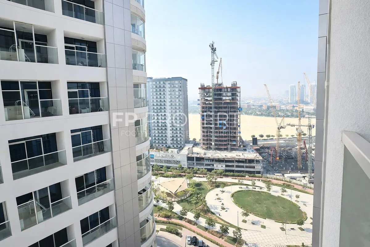1BR- Fully Furnished-Higher Floor-Ready To Move In