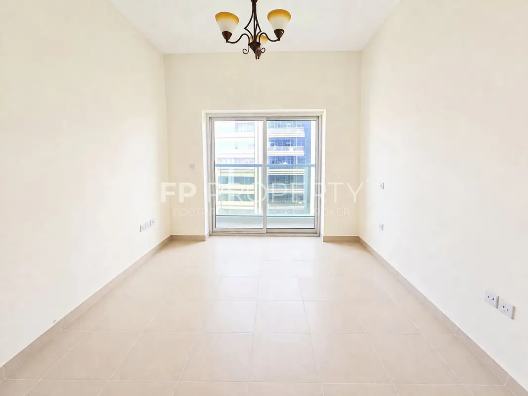 Golf course view | Chiller free | Mid floor