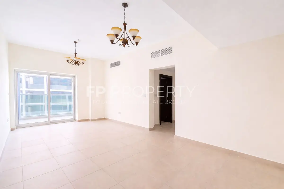 Golf course view | Chiller free | Mid floor
