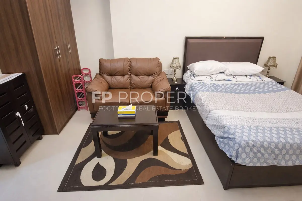 Furnished | Bright unit | Monthly Option Available
