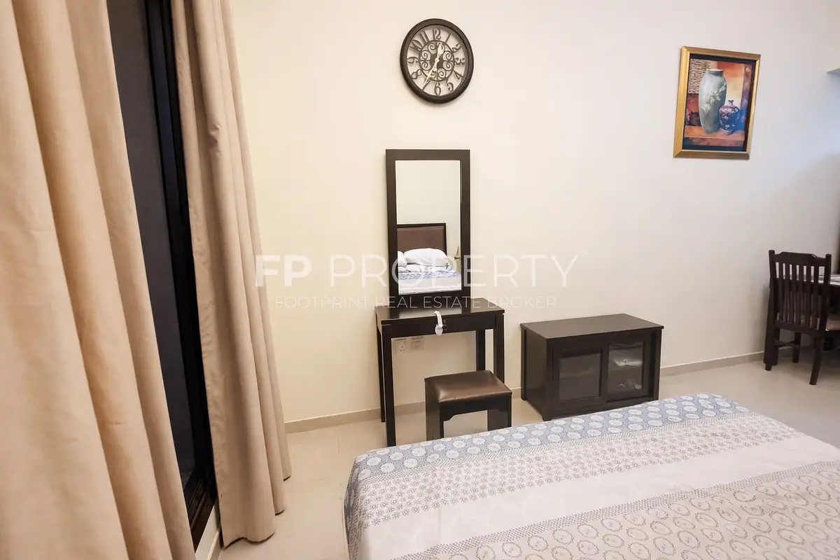 Furnished | Bright unit | Monthly Option Available
