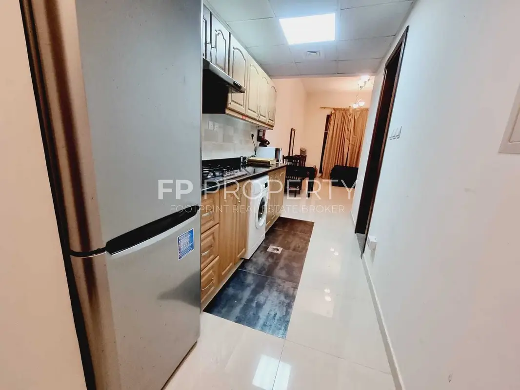 Amazing Furnished Unit | Middle floor