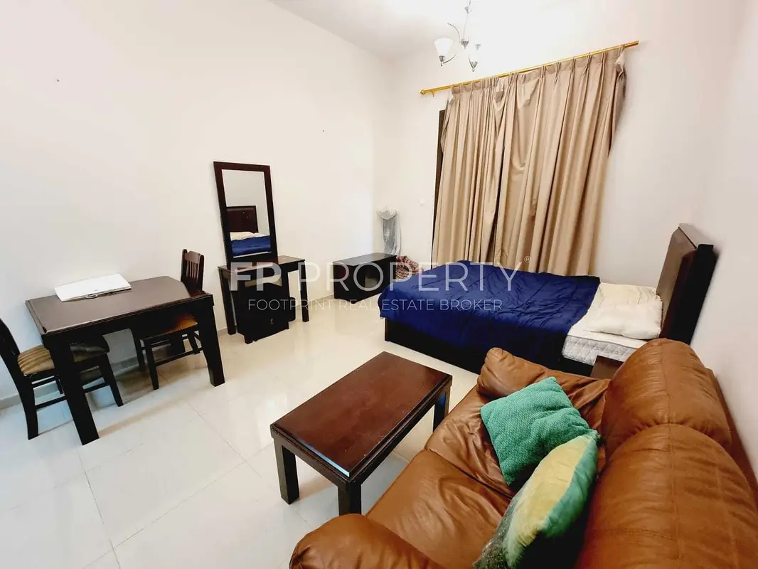 Amazing Furnished Unit | Middle floor