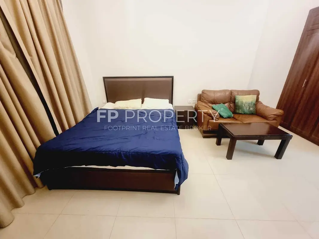 Amazing Furnished Unit | Middle floor