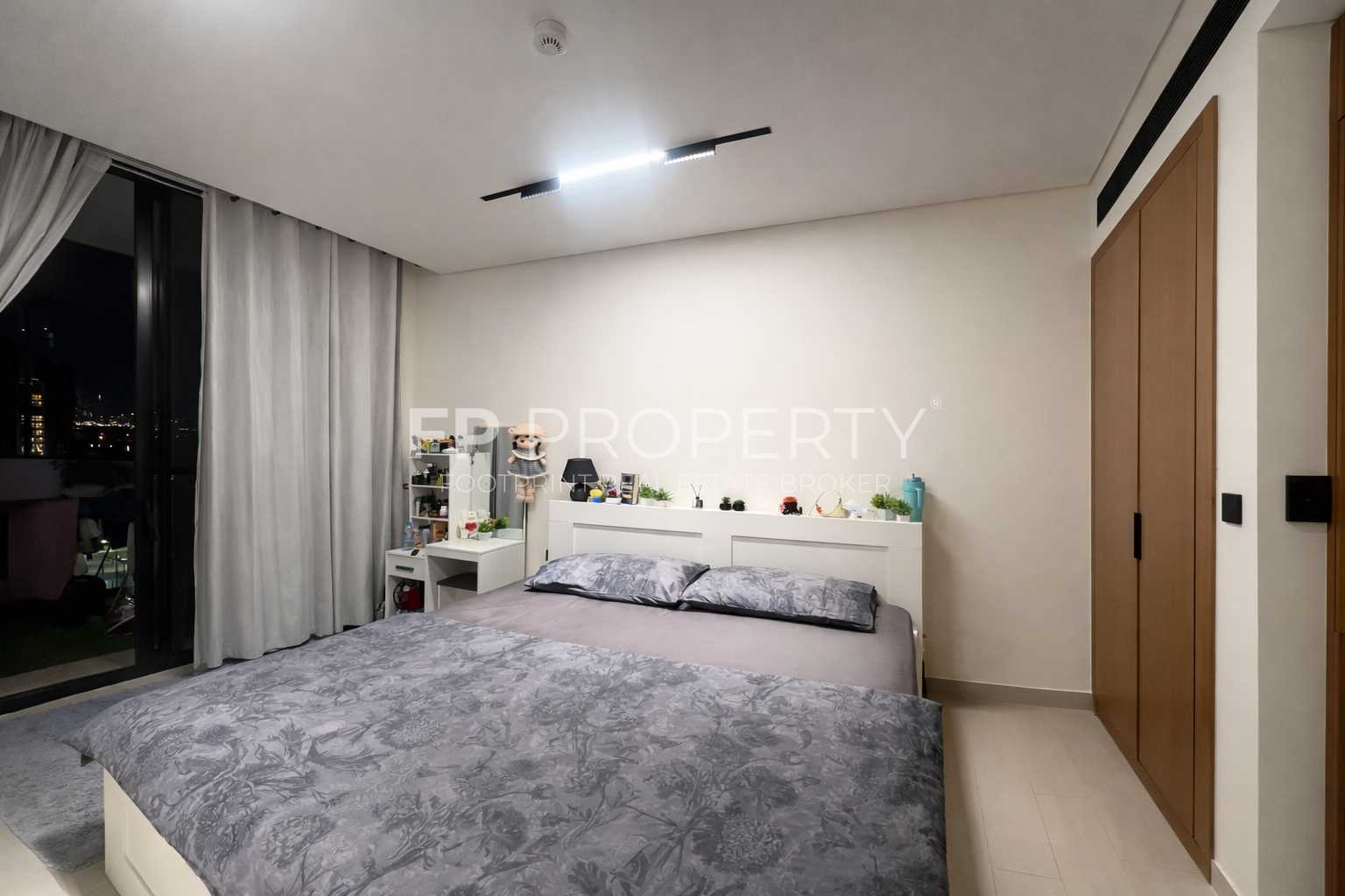 Furnished | Amazing Layout | Tenanted