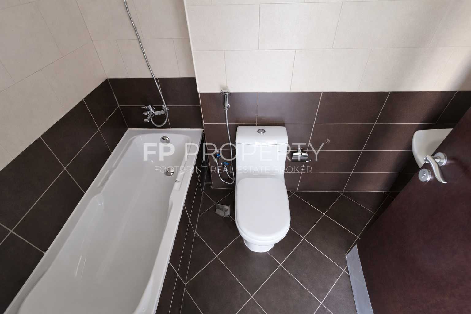 Golf Course View | Spacious Apartment | Bright unit