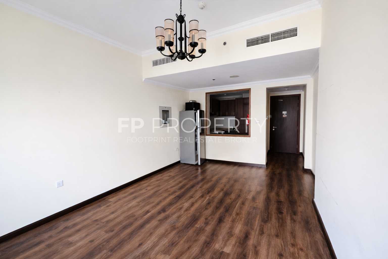 Chiller Free | Mid Floor | Rented unit