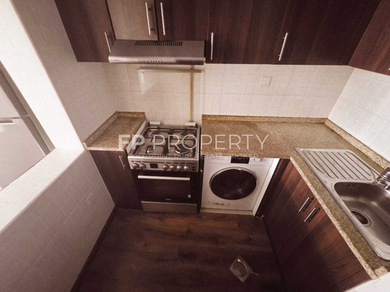 Chiller Free | Mid Floor | Rented unit