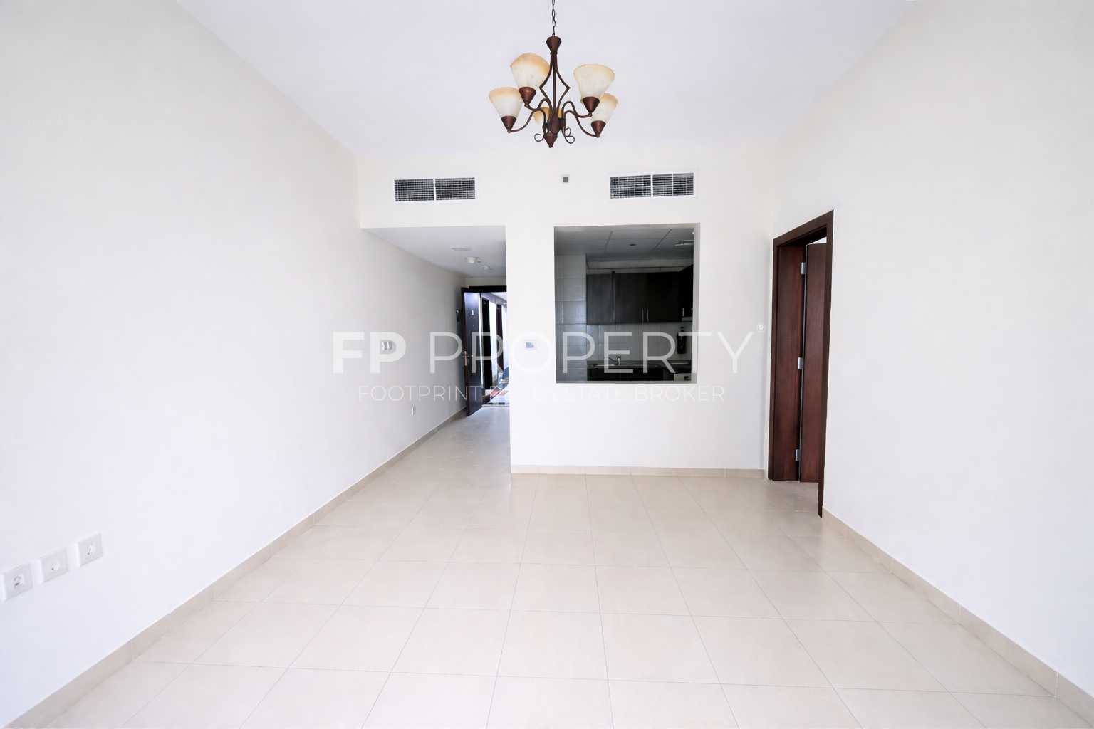 Chiller Free | Rented unit | Mid Floor