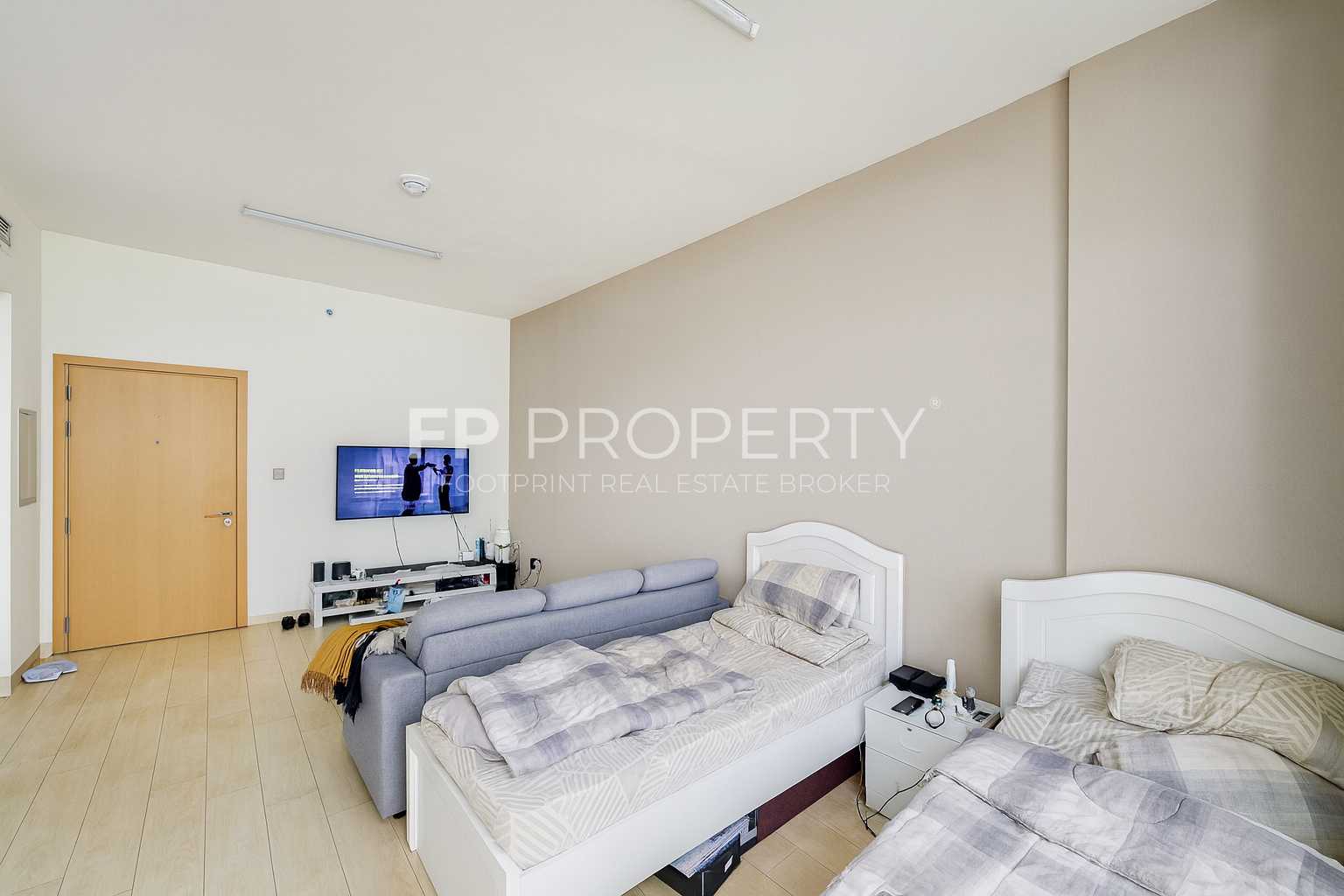 Spacious Unit | Notice Served | Near Park