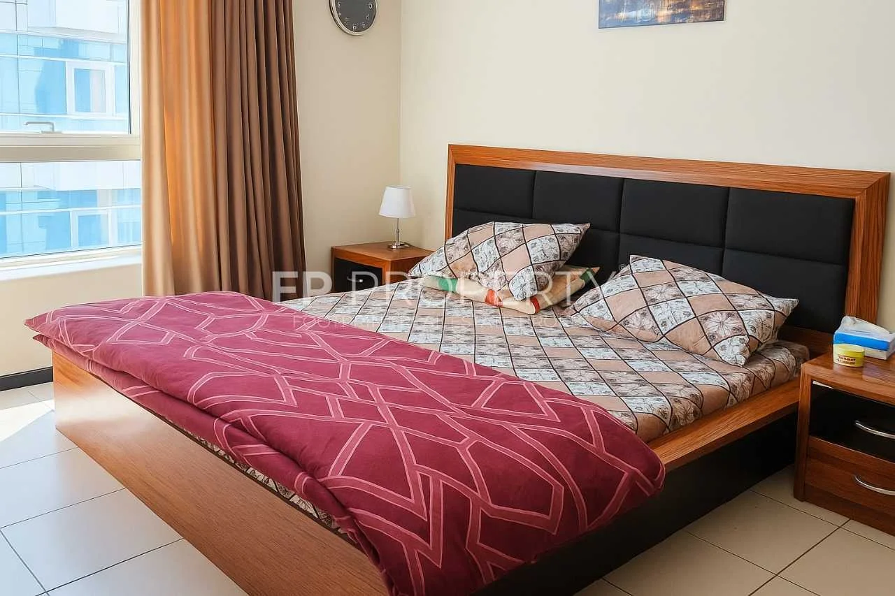 Spacious 2BR | Road View | 2 Balconies | Vacant on Transfer