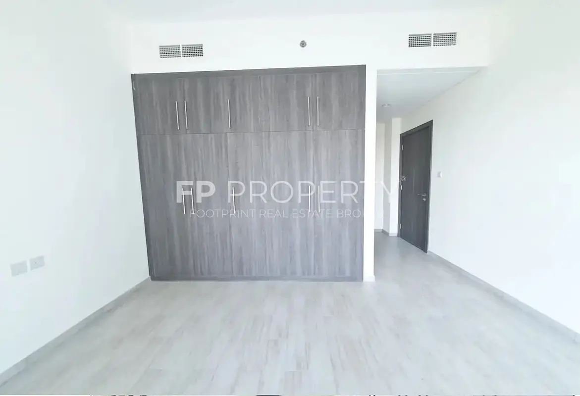 Best Priced 1BR | Burj Al Arab View | Prime Investment