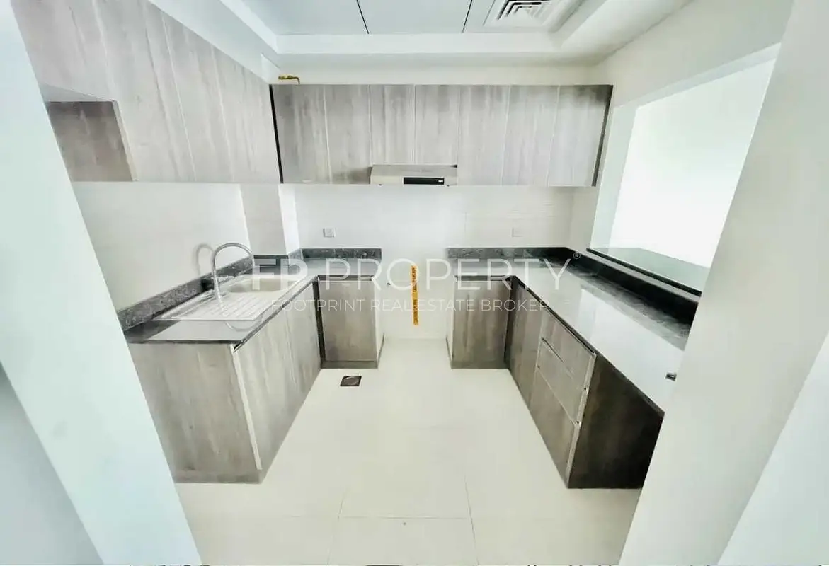 Pool View | 1 bedroom | Full Glass window | Rented