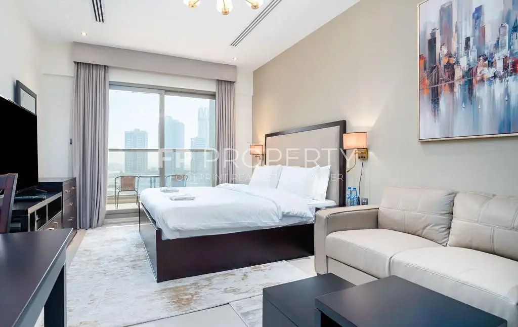 Fully Furnished Studio | Steps from Burj Khalifa | Great Investment