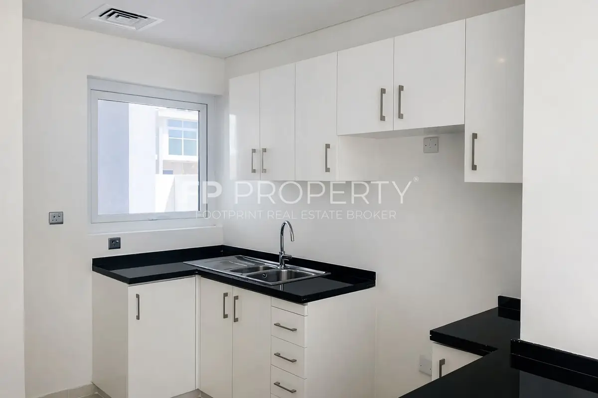 3 BEDROOM TOWNHOUSE | SINGLE ROW