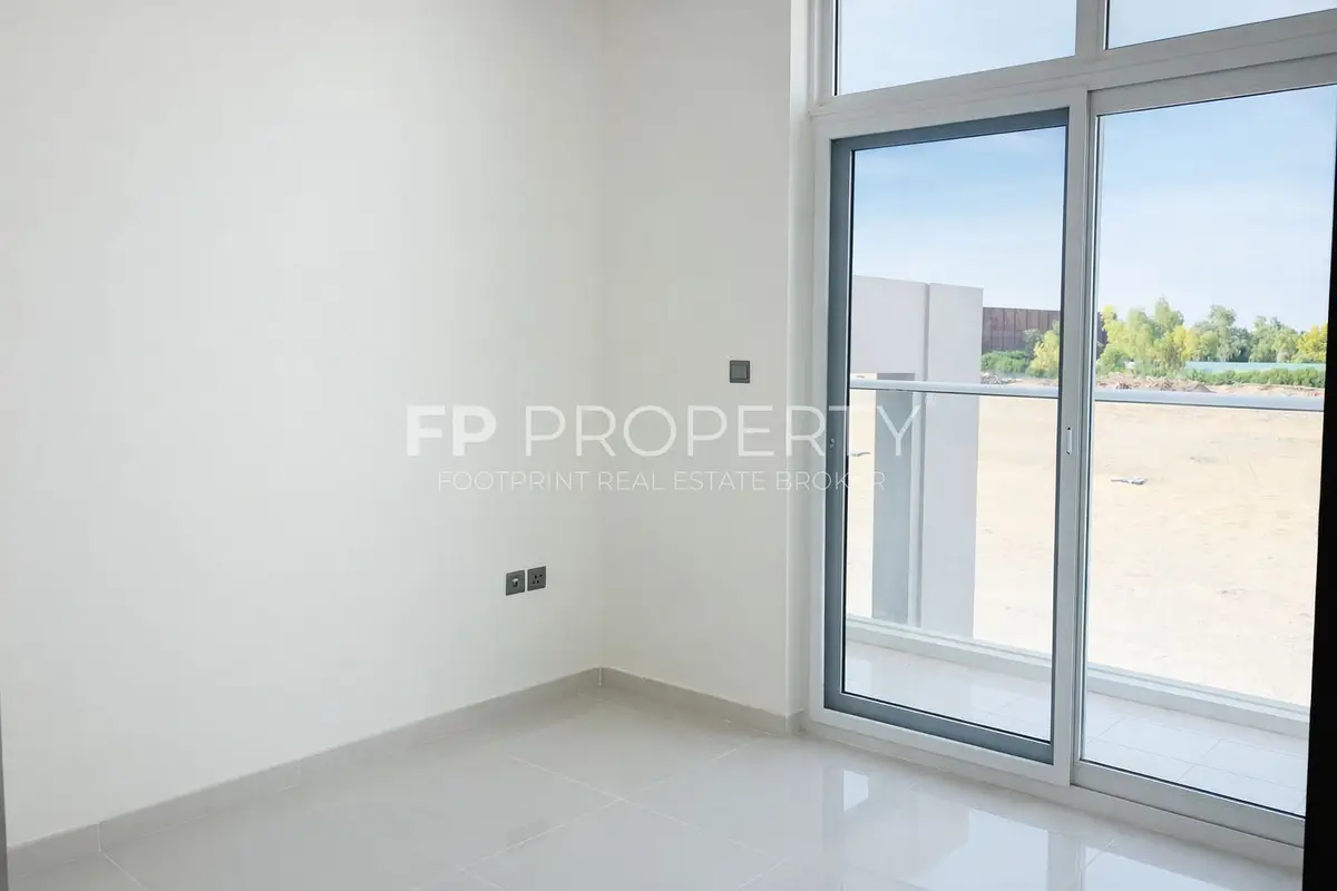 3 BEDROOM TOWNHOUSE | SINGLE ROW