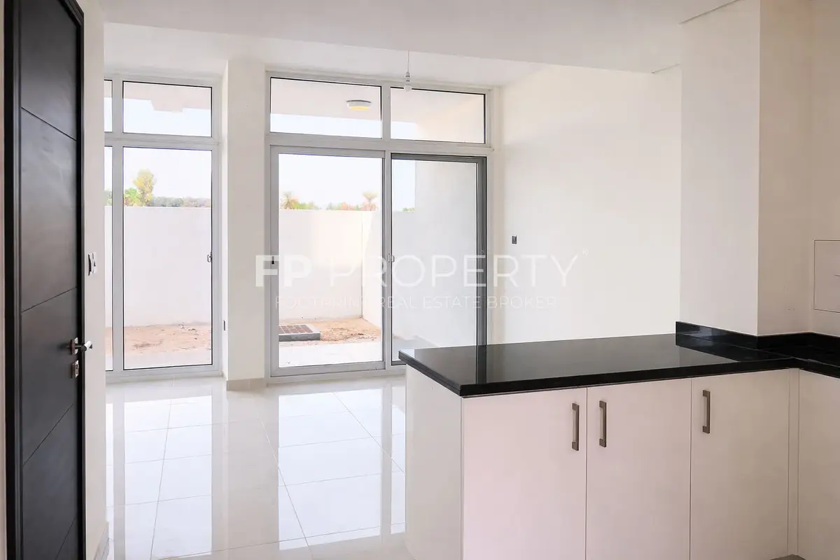 3 BEDROOM TOWNHOUSE | SINGLE ROW