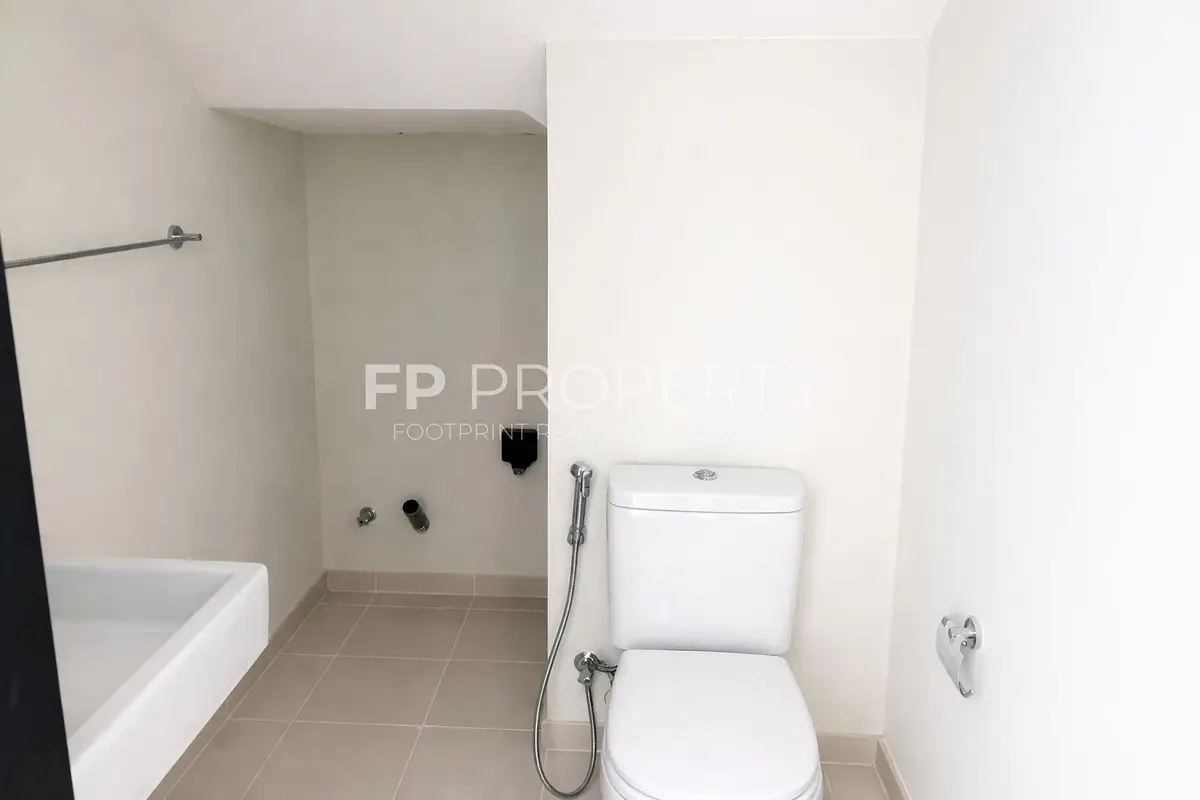 3 BEDROOM TOWNHOUSE | SINGLE ROW