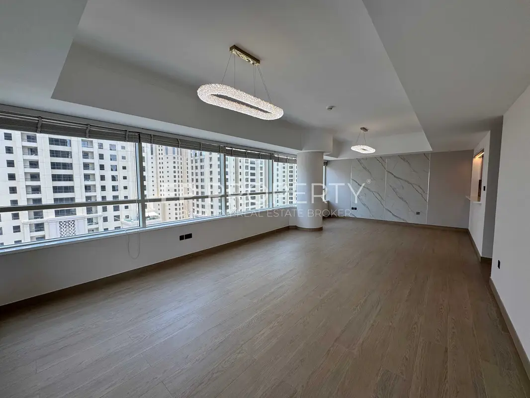 Marina View | Freshly Upgraded | Private Jacuzzi | Chiller Free
